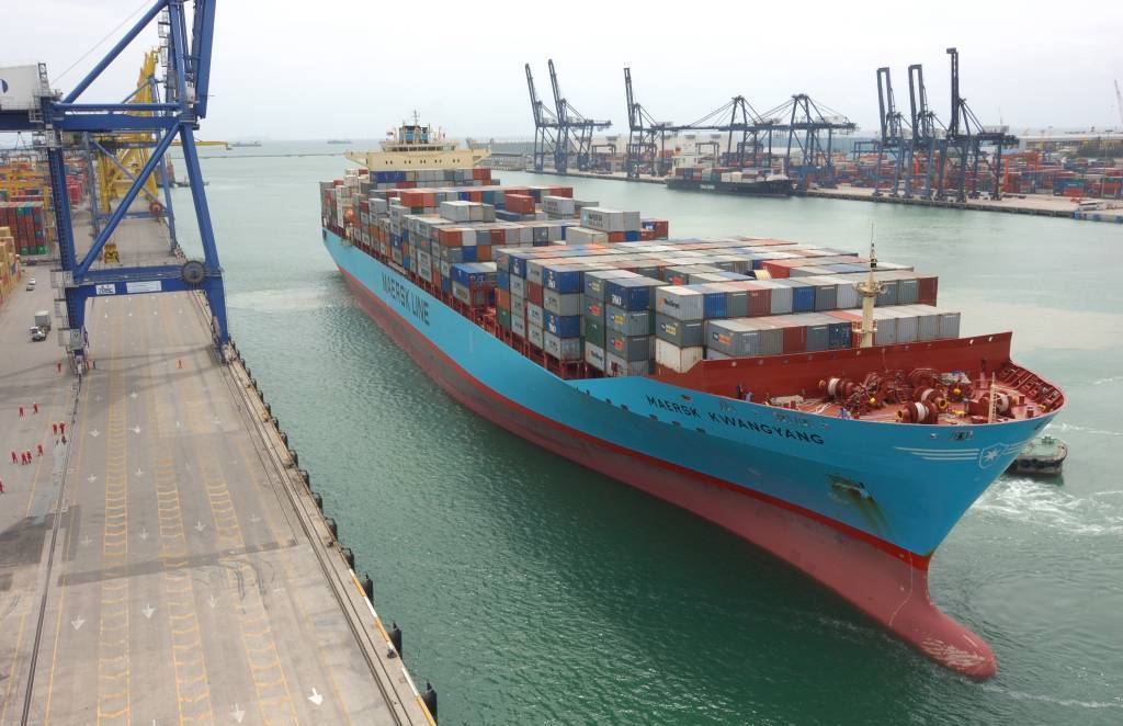 Transport maritim, livrare de containere pe mare